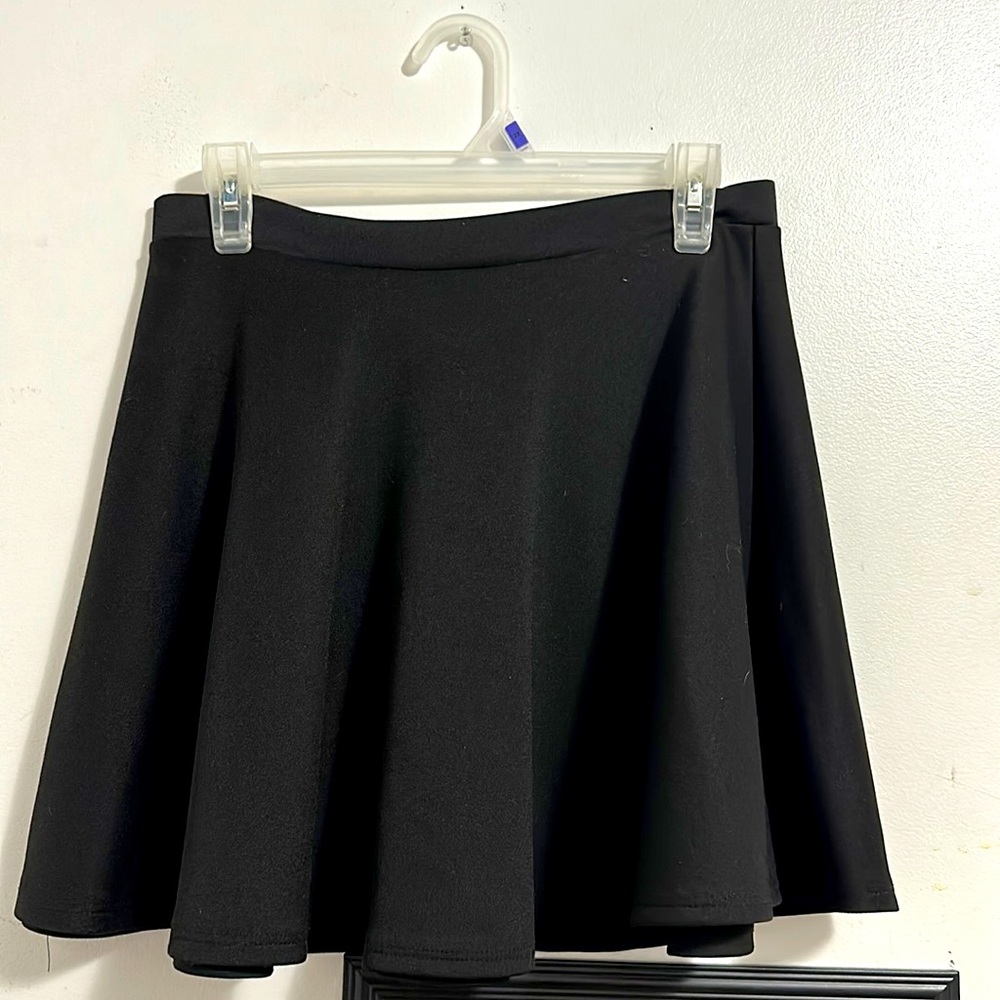 Black shirt size L never worn
